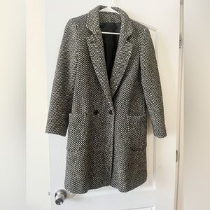 Women’s Coat 100% Wool Herringbone Black and White double breasted, Size 6/8